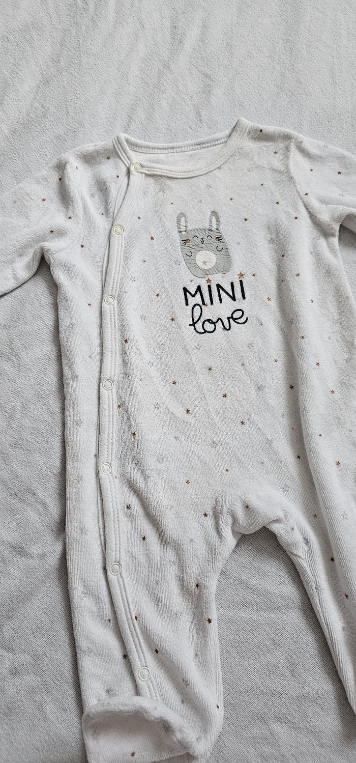 Dors bien et avec  bodies bébé 3 mois – "Mini Love" – bon état - photo numéro 6
