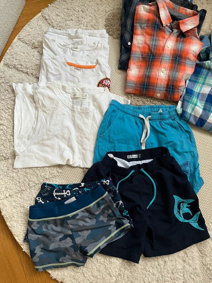 Lot de vêtements 10 ans - photo numéro 2