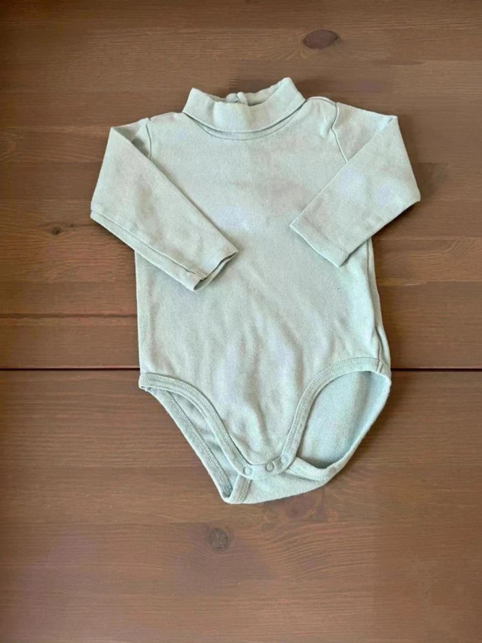Body Vertbaudet col roulé taille 18 mois très bon état