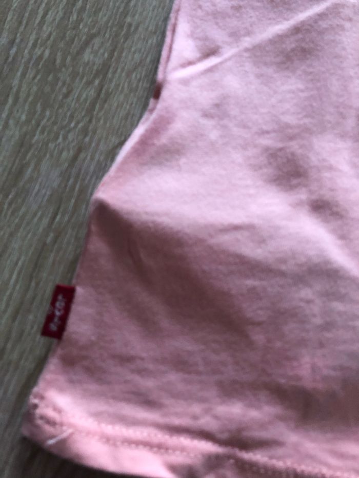 Tee shirt levis 6 and neuf - photo numéro 6