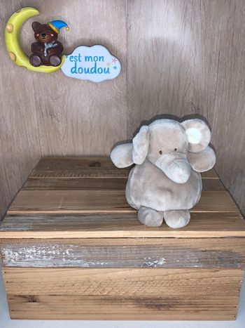 NIC495 doudou éléphant 🐘 nicotoy
