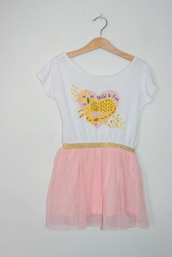 Robe 116/122 environ 6/7 ans