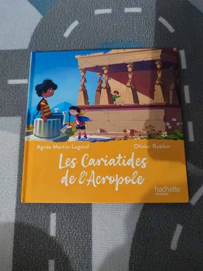 Livre McDonald's Les cariatides de l'Acropole