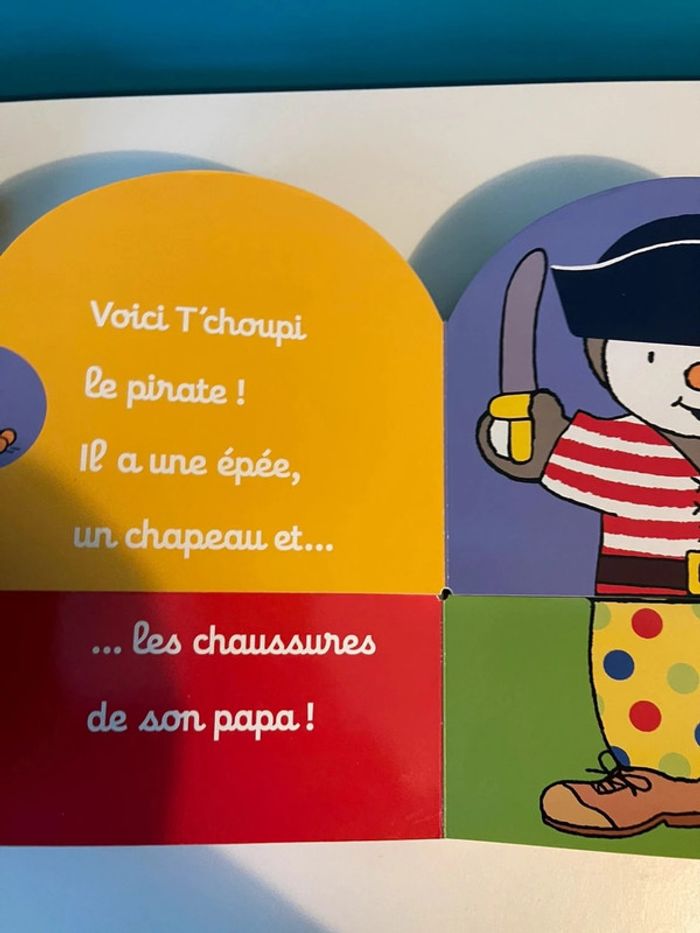 Gros livre cartonné déguise t’choupi - photo numéro 5