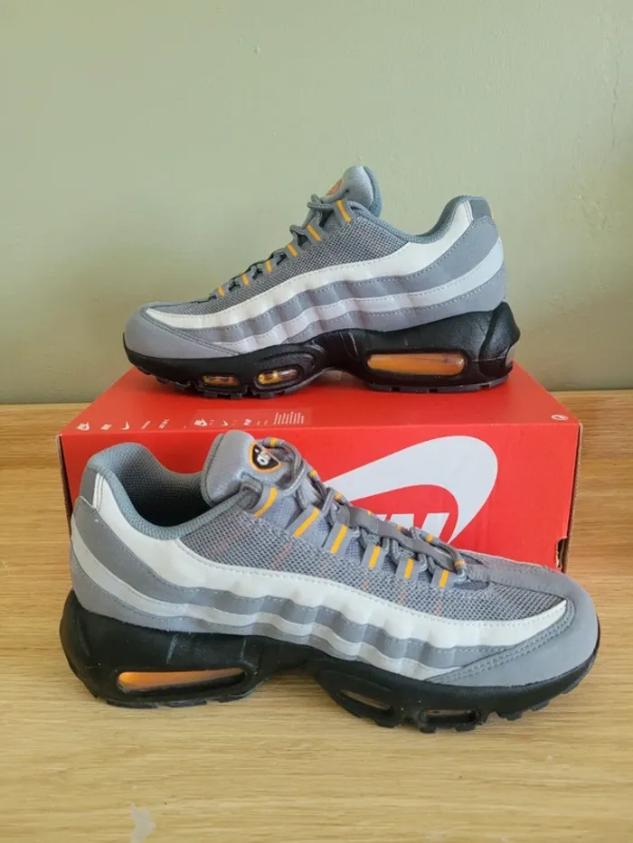 Nike Air Max 95 T36,5 100% Authentique - photo numéro 4
