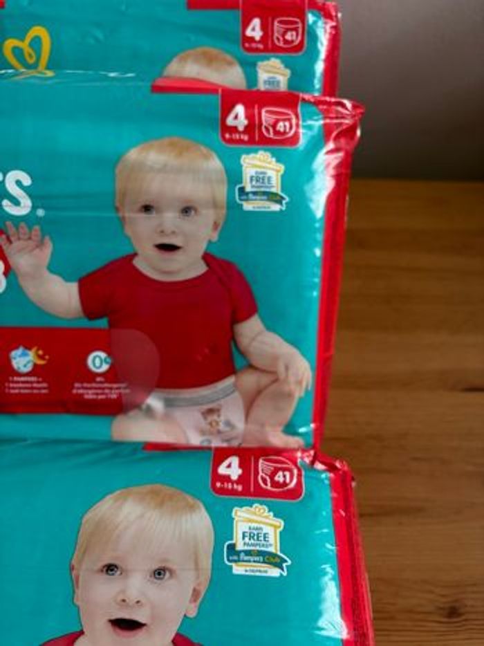 4 lot de couches Pampers Pants, taille 4 ,164 couches - photo numéro 2