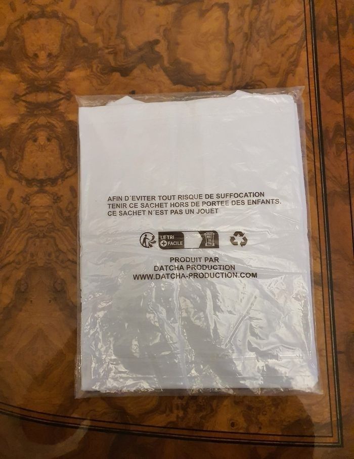 Lot Neuf et Scellé T-shirt taille S/M Tanjiro + Nezuko Demon Slayer x KFC - photo numéro 6