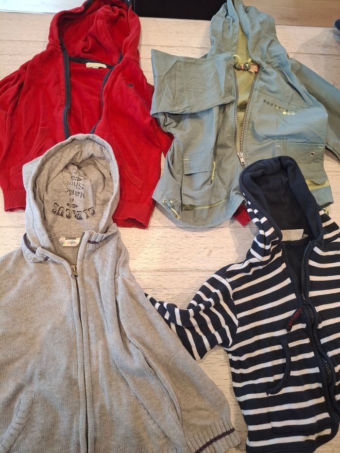 Lot de vetements garçon 4 ans - photo numéro 6