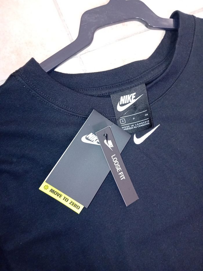 Robe noir Nike t. S - photo numéro 3