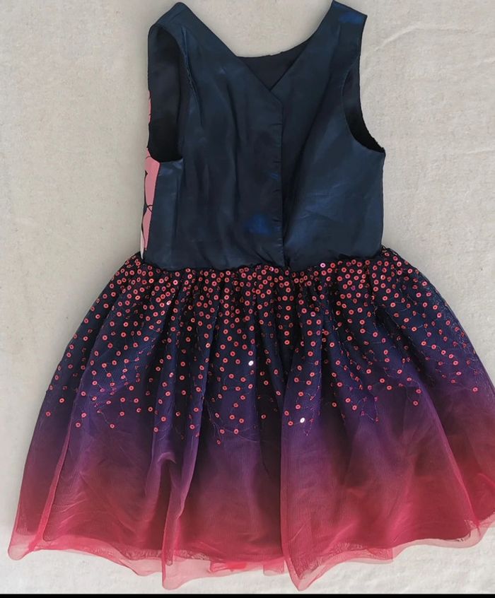 Magnifique robe 👸 tulle et sequins, little poney, H&M, 6ans - photo numéro 9