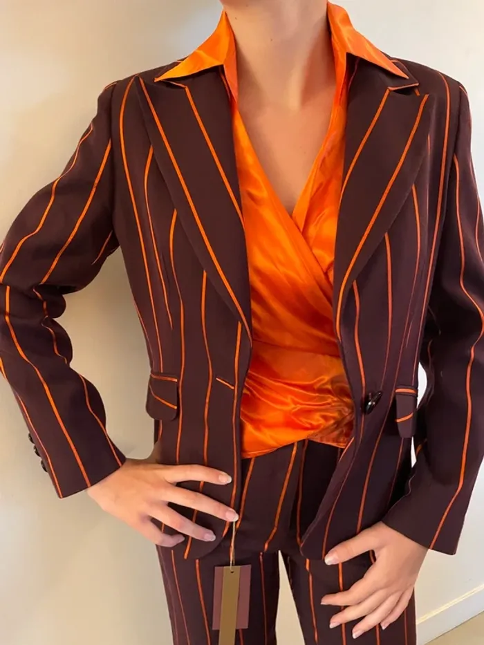 Ensemble tailleur pantalon élégant de créateur 40 - photo numéro 5