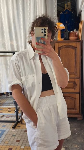 Jolie chemisette cropée en coton blanc