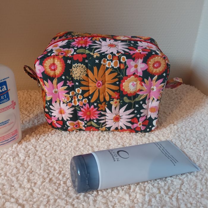 Trousse maquillage 💄 où toilette - photo numéro 8