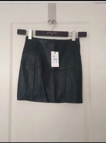 Neuf jolie jupe moulante en simili cuir femme Bik bok taille XS/34