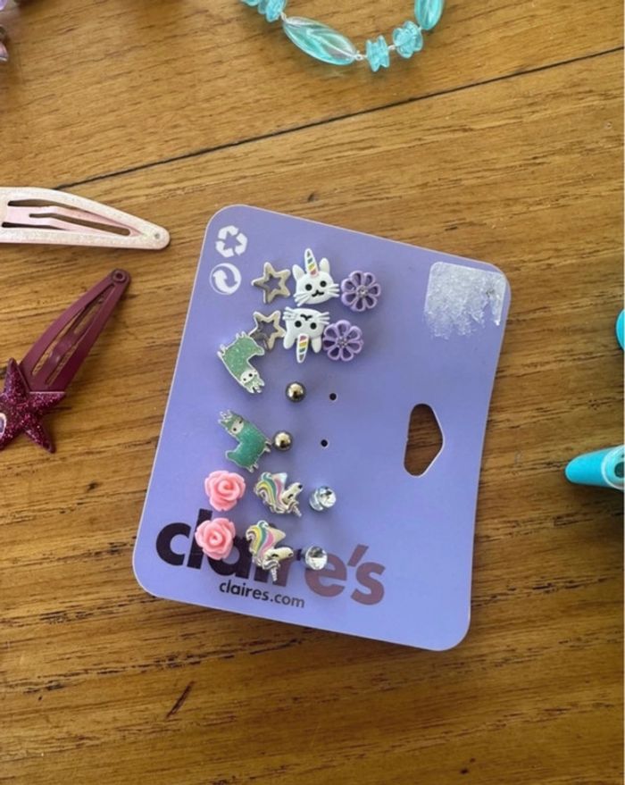 Lot de bijoux et accessoires cheveux pour filles - photo numéro 3