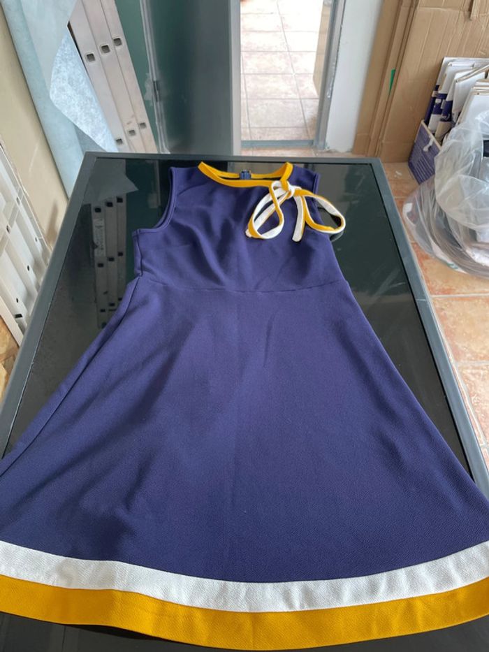 Très belle robe de la marque Shein en taille L - photo numéro 4