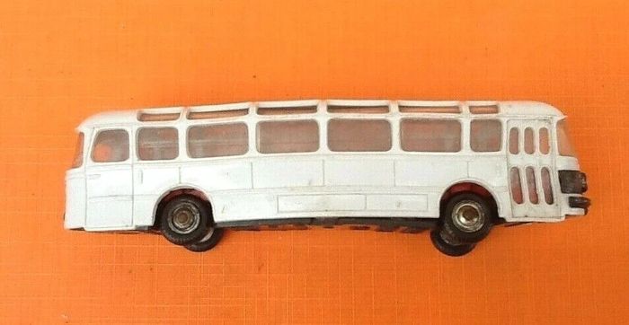 Années 1960 Autocar Saviem SCI N° 528 Les Microminiatures de Norev - photo numéro 2