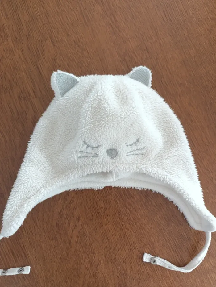 Bonnet chat
