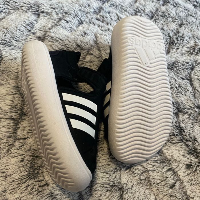 Sandale Adidas bébé Garçon taille 21 - photo numéro 2