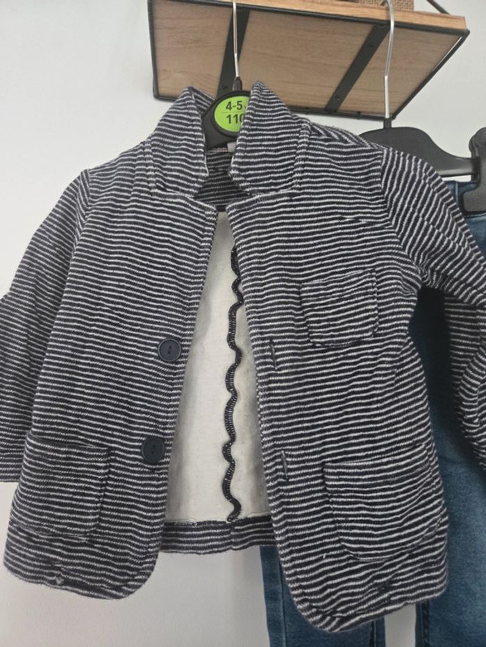 Ensemble veste et jean / H&M et 3 pommes 80 cm 👦 - photo numéro 2