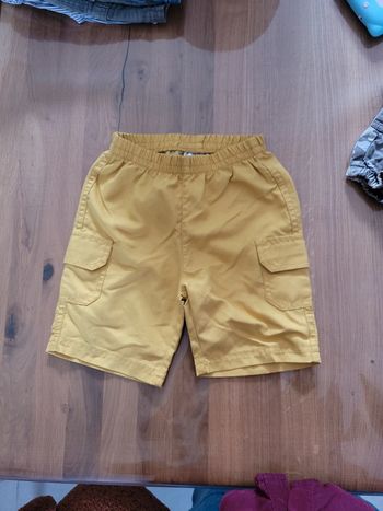 Short jaune 23 mois