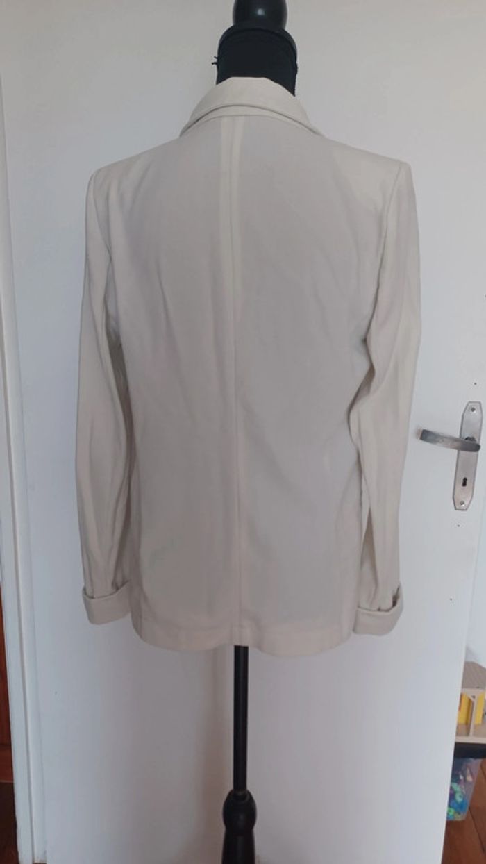 Veste sans boutons - photo numéro 4