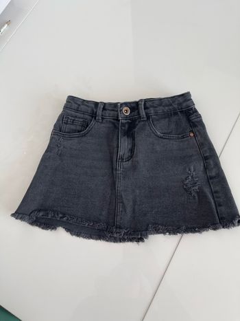 Jupe et haut de chez zara 6 ans (116 cm) très bon état