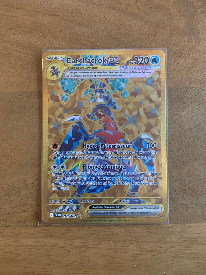 Carte Pokemon Carchacrok EX 260/182