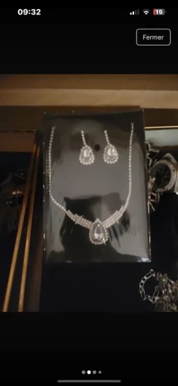 Parure argentée neuve