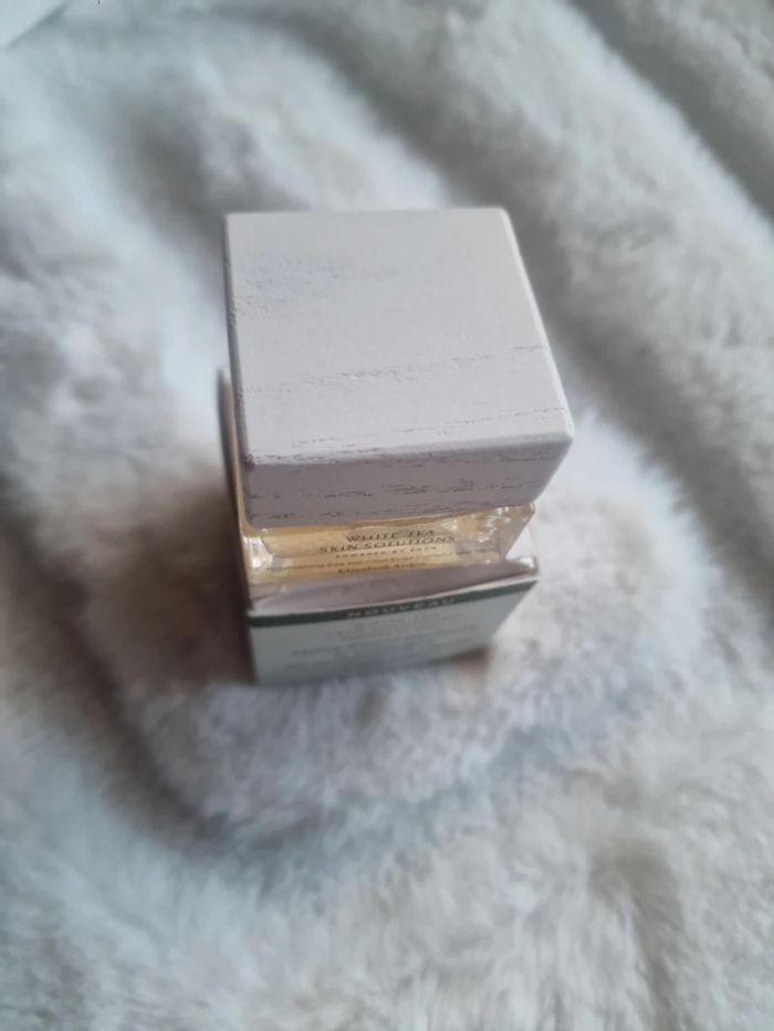White Tea skin solutions - Gel éclat contour des yeux - photo numéro 2
