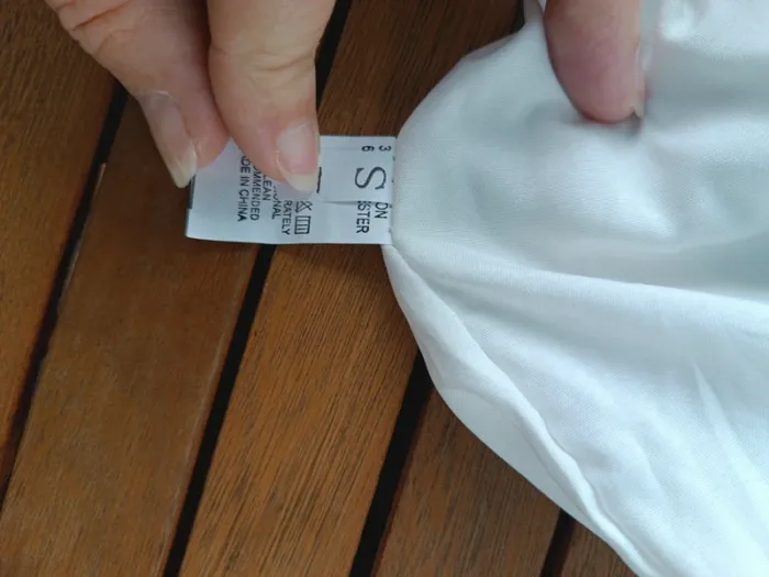 Short blanc femme brodée fleurs rouge taille s - photo numéro 5