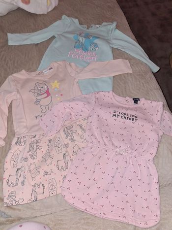 Lot 3 robes  24m