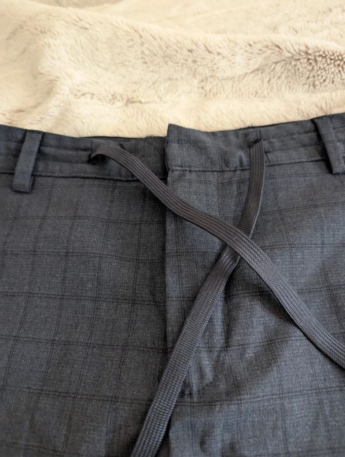 Celio. Pantalon 42 - photo numéro 3