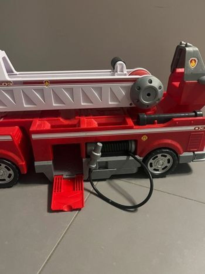 Camion de pompiers pat patrouille - photo numéro 2