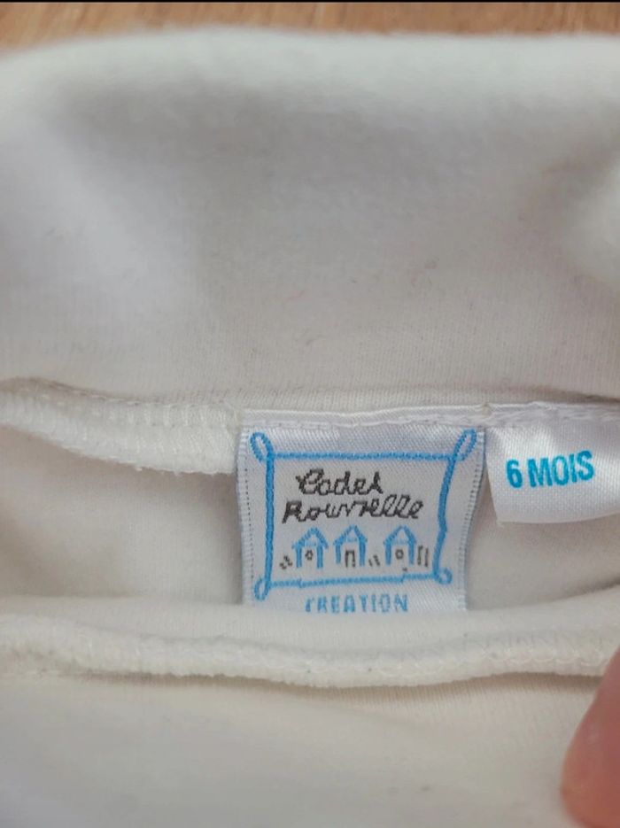 T-shirt col roulé 6 mois - photo numéro 3