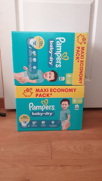 Lot 2 packs couches Pampers taille 6