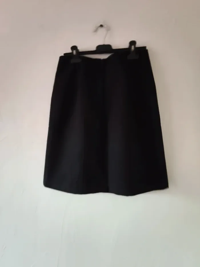 Superbe jupe noire vintage taille S ou 36 - photo numéro 3