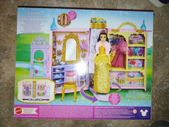 Dressing transportable Disney princesses pour poupées - photo numéro 3