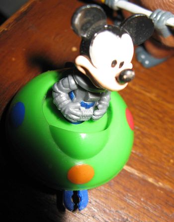 mickey de disney figurine