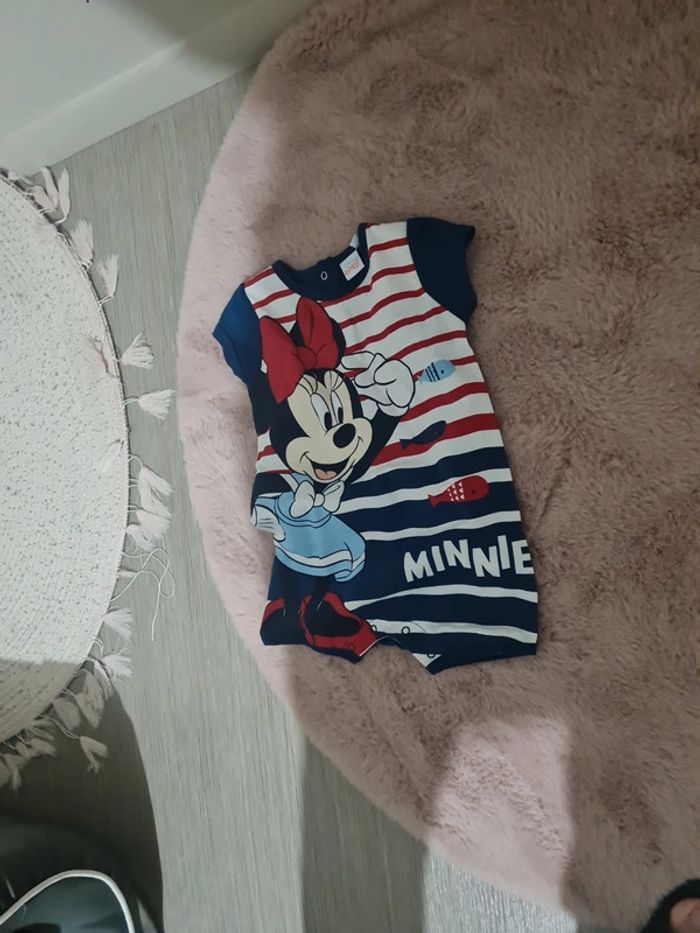 Barboteuse minnie neuve 6 mois - photo numéro 2