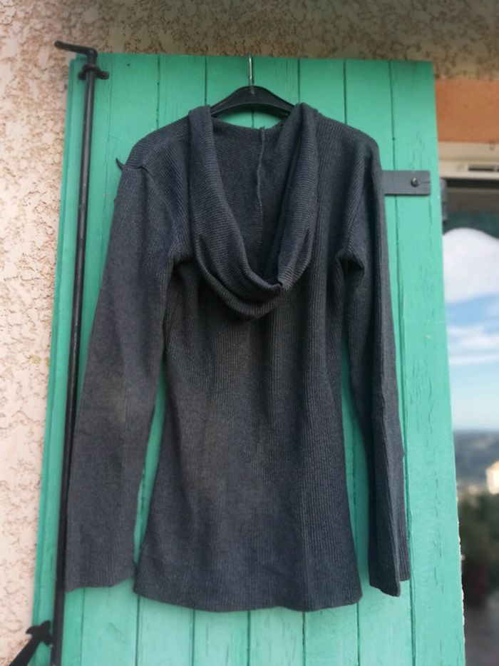 Pull à capuche 36 - photo numéro 2
