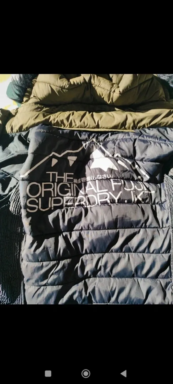 Superbe doudoune Superdry S kaki - photo numéro 7