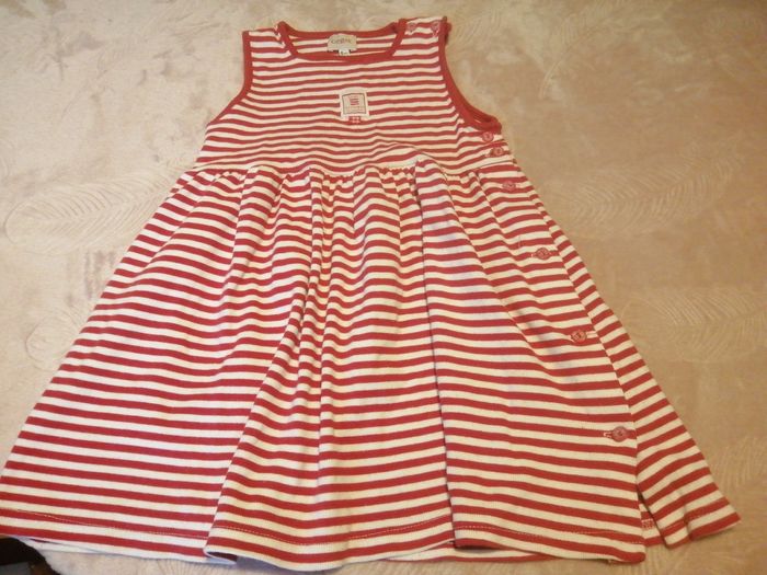 Jolie robe style marin rouge et blanc