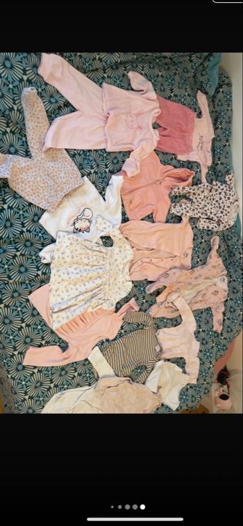 Lot de vêtements fille 6 mois