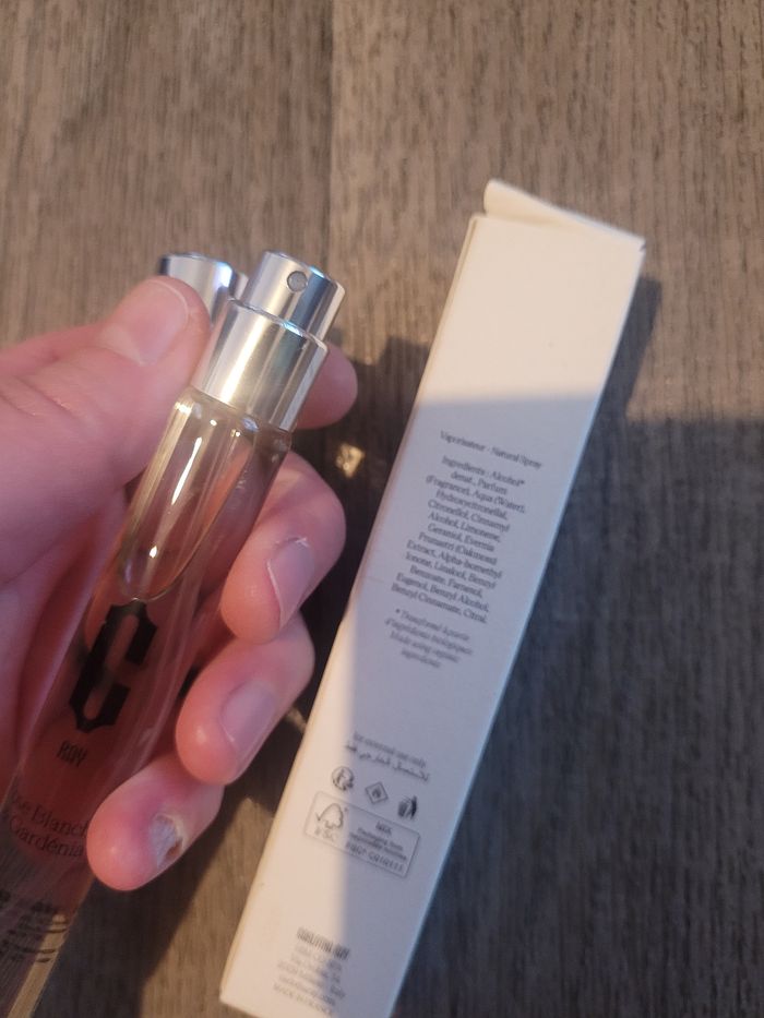 Parfum vaporisateur rose blanche&Gardénia C Ray - photo numéro 2