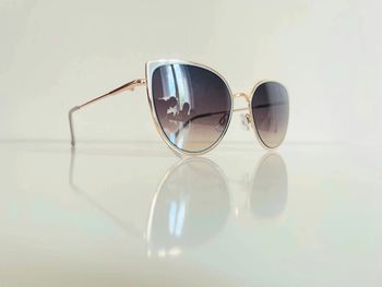 Lunette de soleil femme cats dorée verres dégradés UV protection catégorie 3