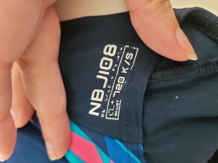 Maillot de bain fille 1 pièce nabaiji sans étiquette t10ans - photo numéro 4