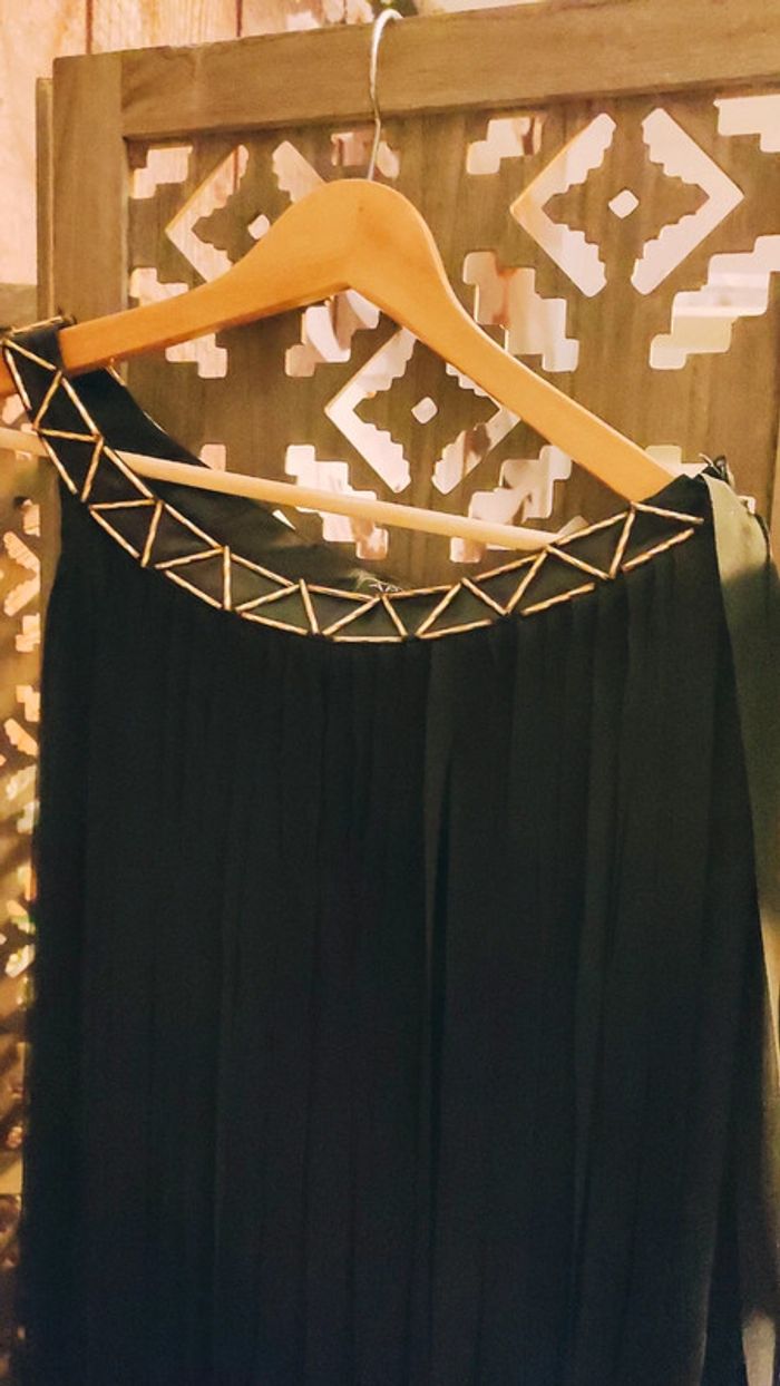 Belle robe neuve Apart - photo numéro 3