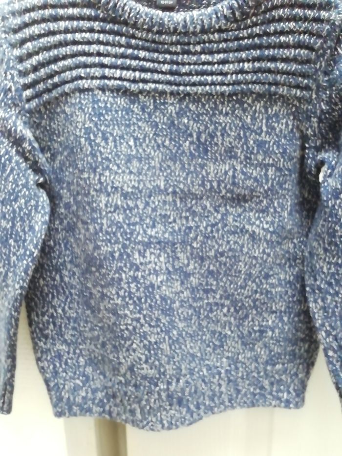 Vends pull bleu - photo numéro 4