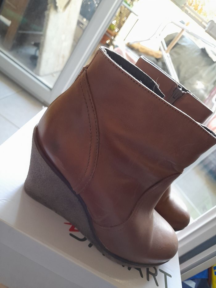 BOTTINES FEMME  " MINELLI" TAILLE  38 - photo numéro 2